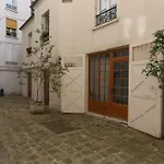 Charming T2 Close To The Eiffel Tower