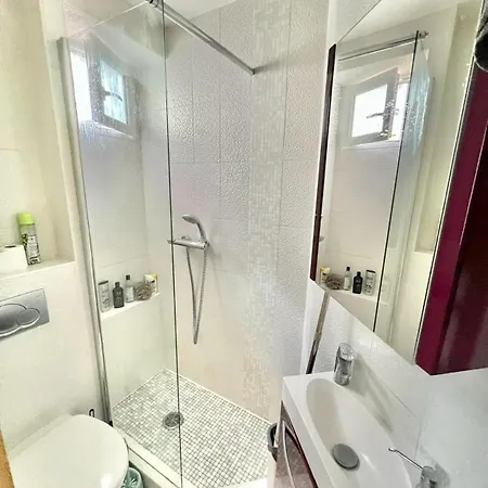 Charming T2 Close To The Eiffel Tower * Parigi